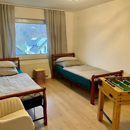 Apartment Charmante Doppelhaushaelfte Mit Geraeumiger Und Sonnenterrasse In