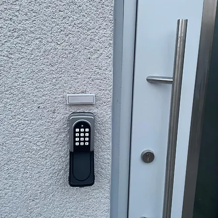 Apartamento Charmante Doppelhaushaelfte Mit Geraeumiger Und Sonnenterrasse In
