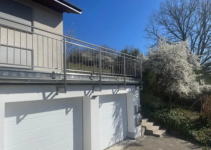 Charmante Doppelhaushaelfte Mit Geraeumiger Und Sonnenterrasse In * Wiehl