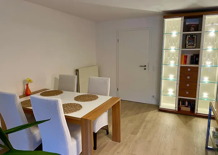 Charmante Doppelhaushaelfte Mit Geraeumiger Und Sonnenterrasse In *