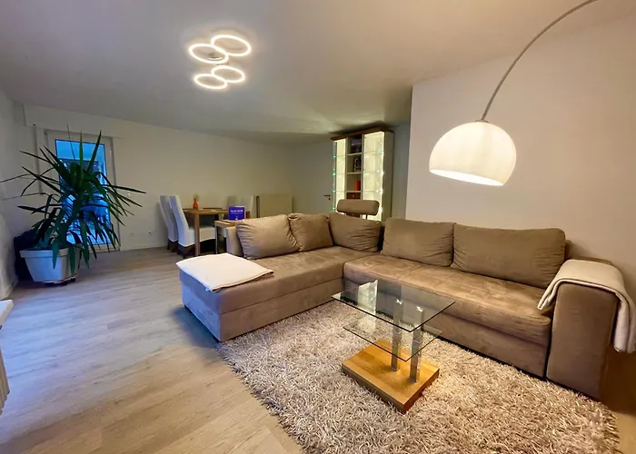 Charmante Doppelhaushaelfte Mit Geraeumiger Und Sonnenterrasse In Wiehl